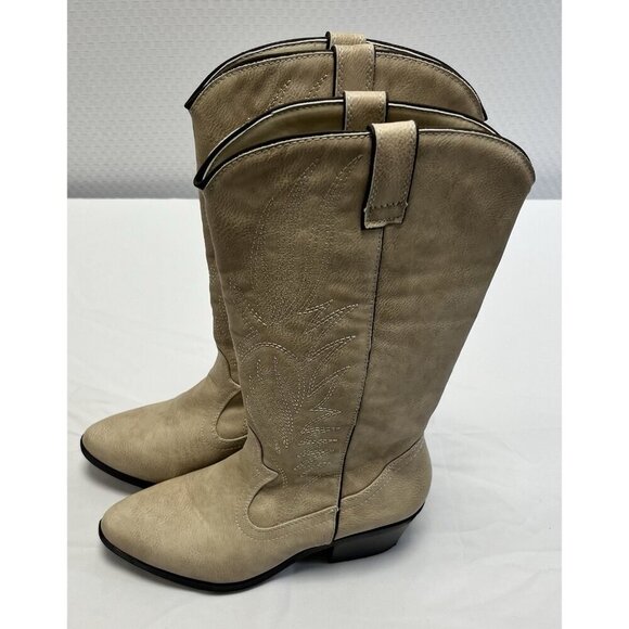 Woman’s Cottage/Boho Antique Cream Cowboy Boots Cupid Size 7 🤍 - Picture 3 of 7